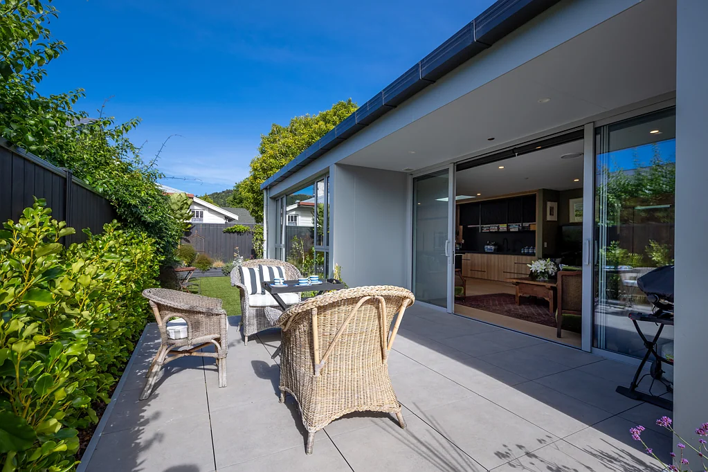 Nelson City 2 Bedroom Inner city luxury lock up and leave