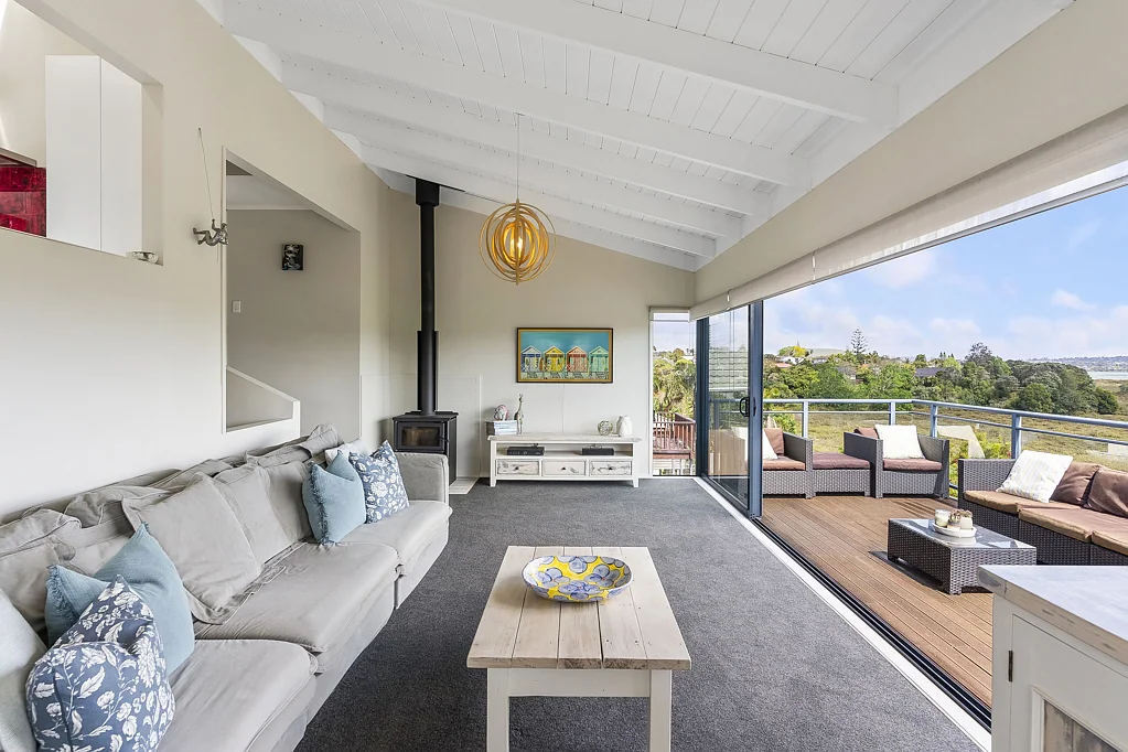50 Galloway Crescent, Farm Cove, Manukau City, Auckland