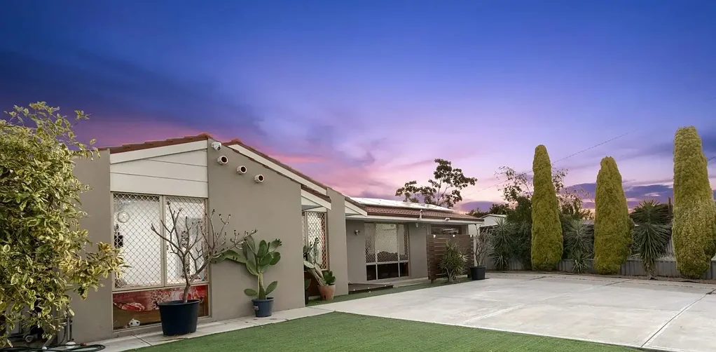 FAMILY HOME - AVAILABLE AS FROM 14/07/25