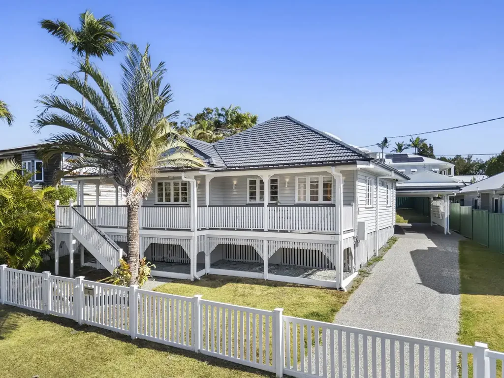 Tarragindi 4 Slaapkamer ✨ Timeless Queensland Charm Meets Modern Family Luxury