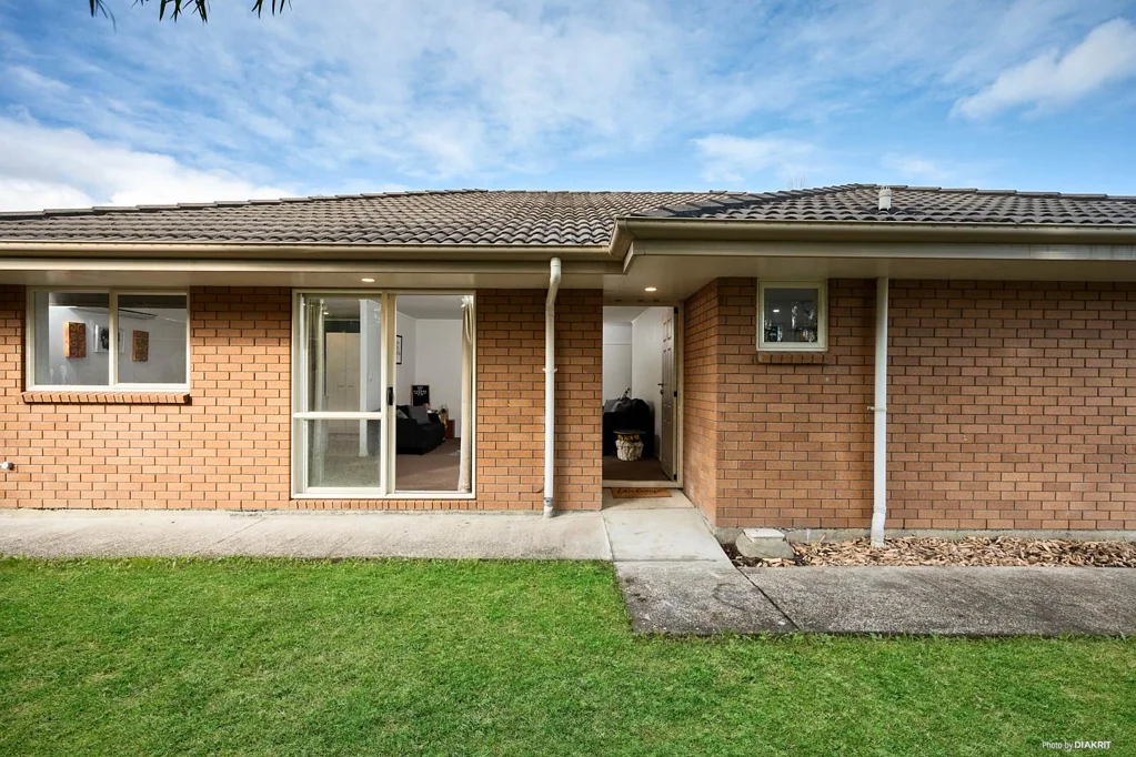 Papakura 3 Bedroom Affordable, Freehold, Brick and Tile