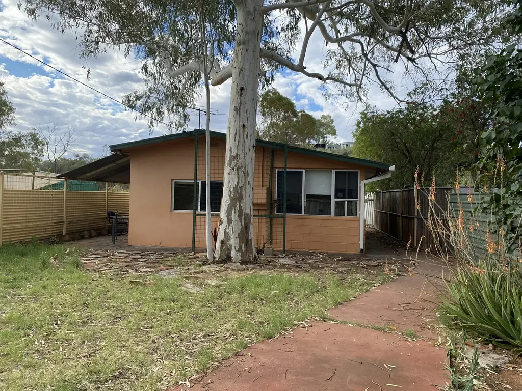 Two Bedroom, One Bathroom Unit in Old Eastside with Large Ya