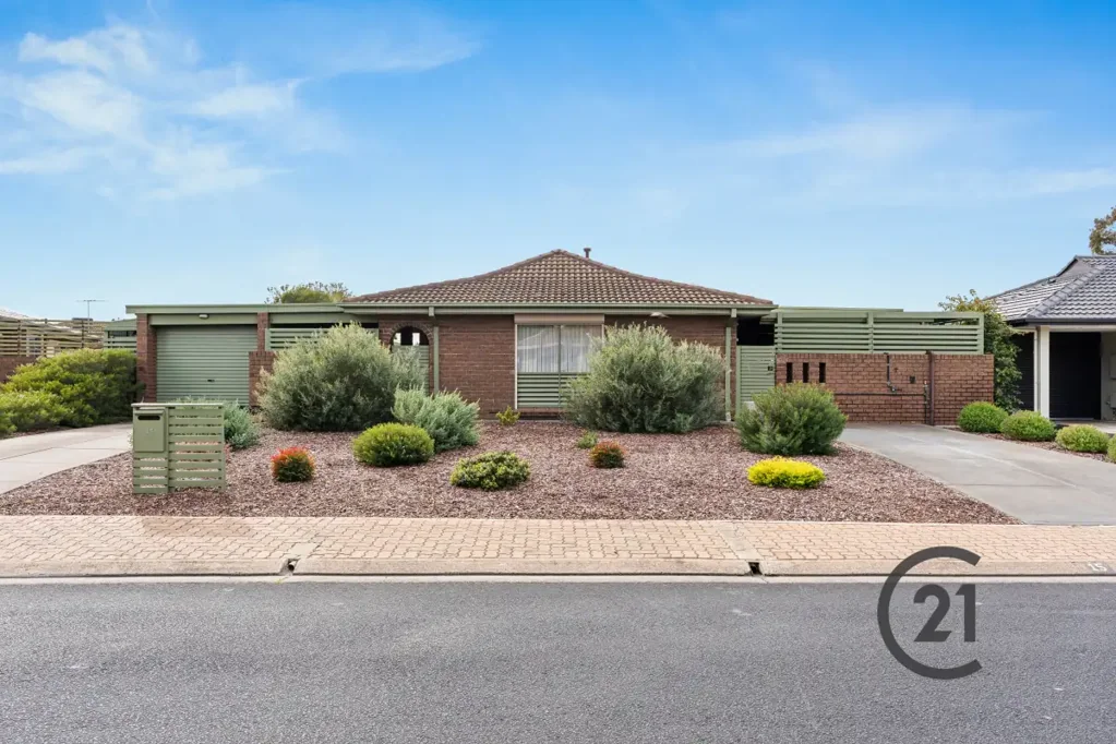North Haven 3房  Inspection Is Essential – One Owner Since Built!
