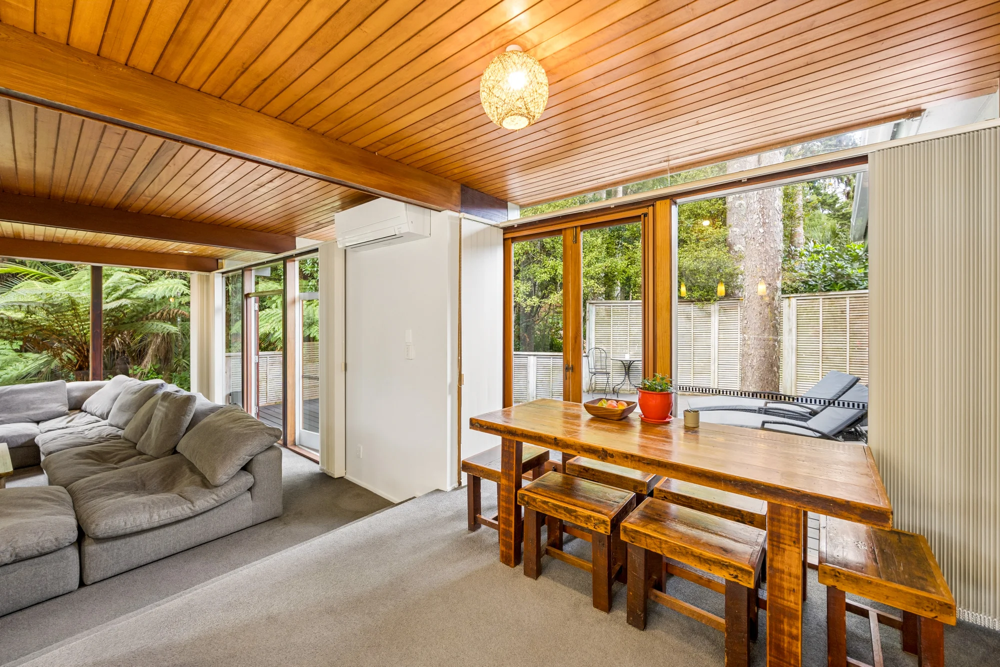 Titirangi 4房 Flat Land. Flexible Living. Family Gold