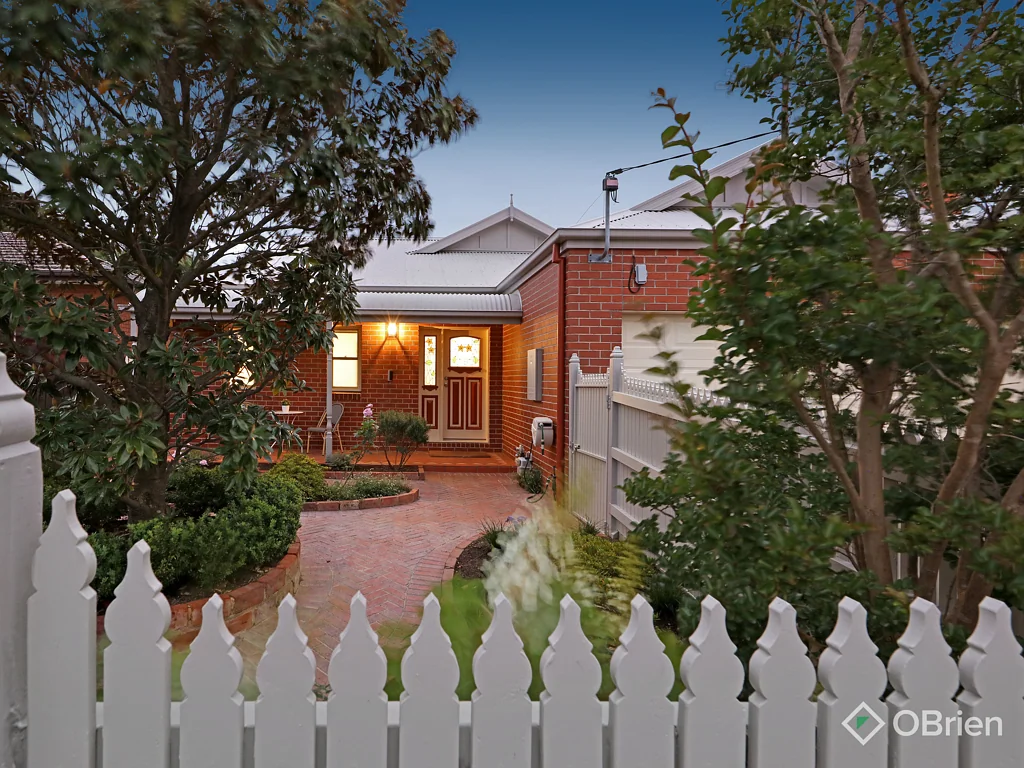 12 Normanby Street, Hughesdale, VIC 3166