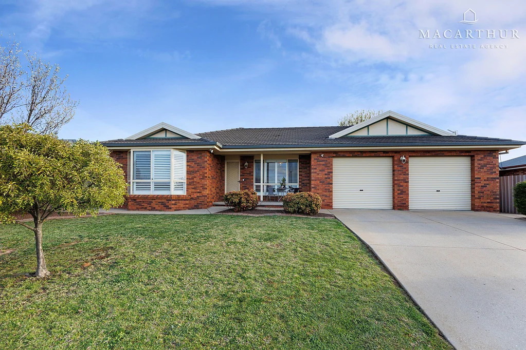 10 Wonkana Road, Glenfield Park, NSW 2650