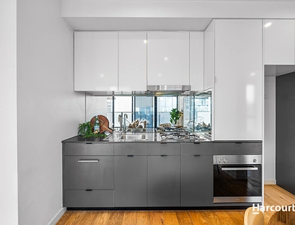 301/18 Queen Street, Blackburn, Inner East Melbourne, 1 Schlafzimmer, 1 Badezimmer, Apartment