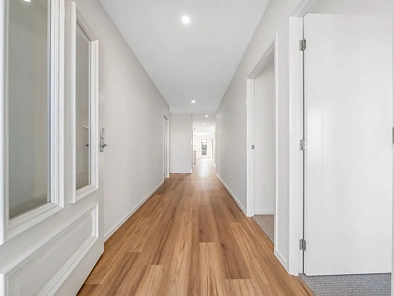 अन्य - Address Withheld, Caboolture, QLD 4510