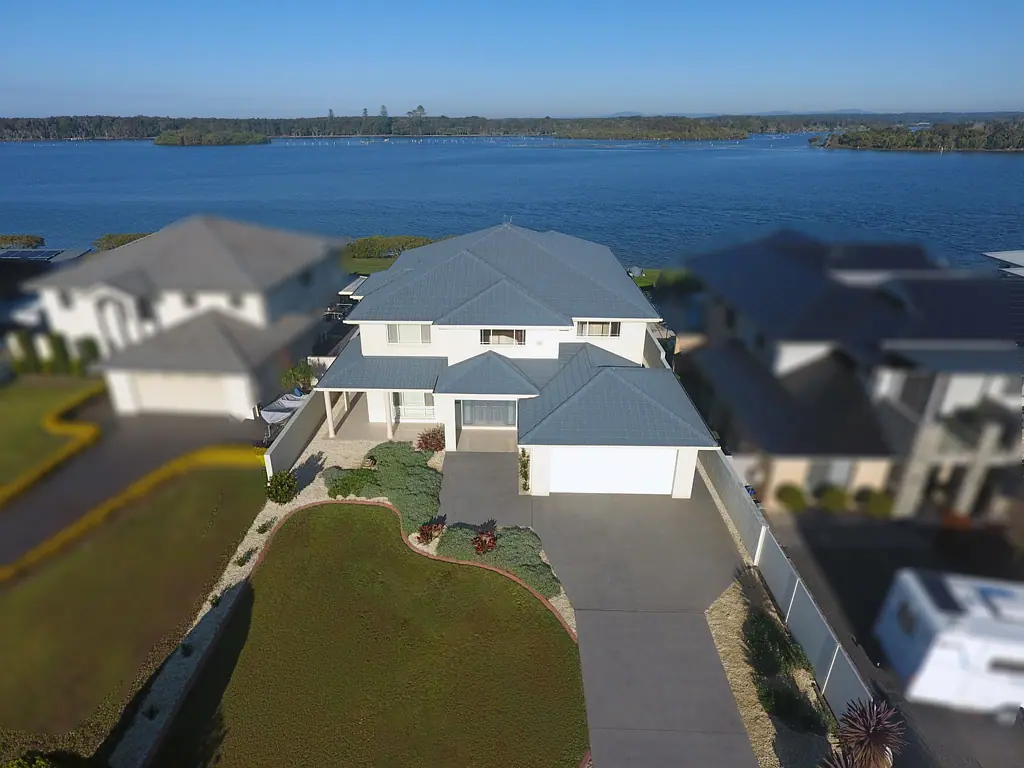 Harrington 3部屋 Captivating Waterfront home With Breath taking Views!