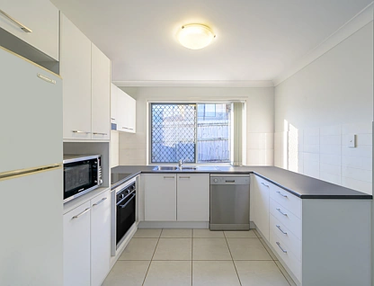 1 & 2/10 Awoonga Crescent, Morayfield, Moreton Bay Region, 4 રૂમ, 3 બાથરૂમ, House