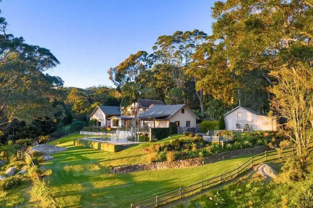 Jamberoo 4Phòng ngủ A Hilltop One-Acre Haven offering Expansive Living, Complete Privacy and Panoramic Vistas