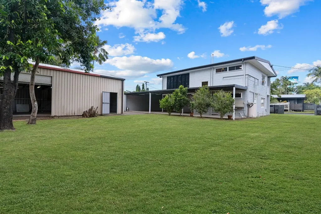 Holloways Beach 4Habitaciones Just a Short Stroll to the Beach – Robust Home Like No Other