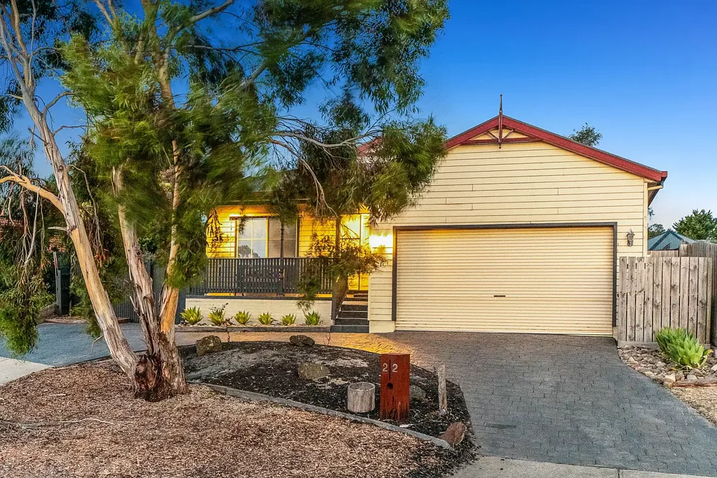 22 Romsey Place, Langwarrin, VIC 3910