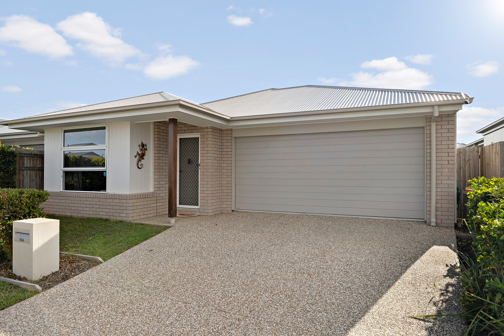 90A KINROSS RD, THORNLANDS QLD 4164, 0 habitaciones, 0 baños, House