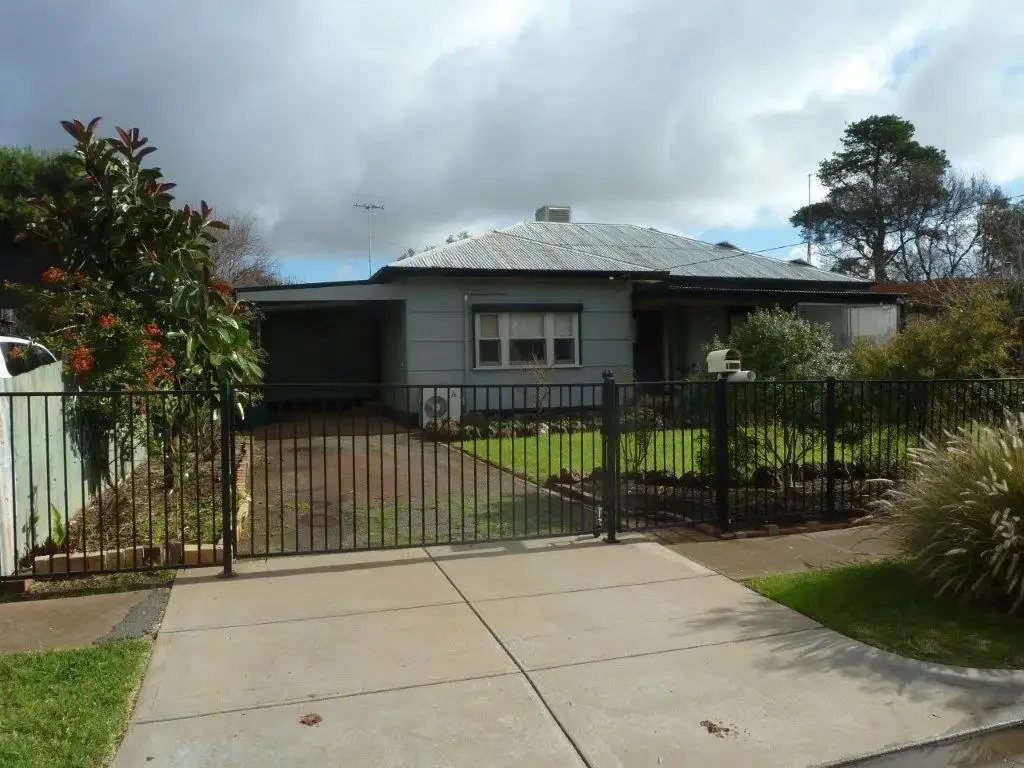 Wycheproof MASSIVE BLOCK, GREAT LOCATION