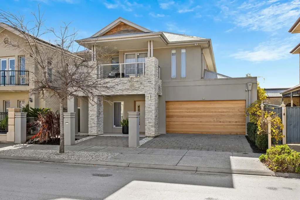 4 Bimini Crescent, Mawson Lakes, SA 5095