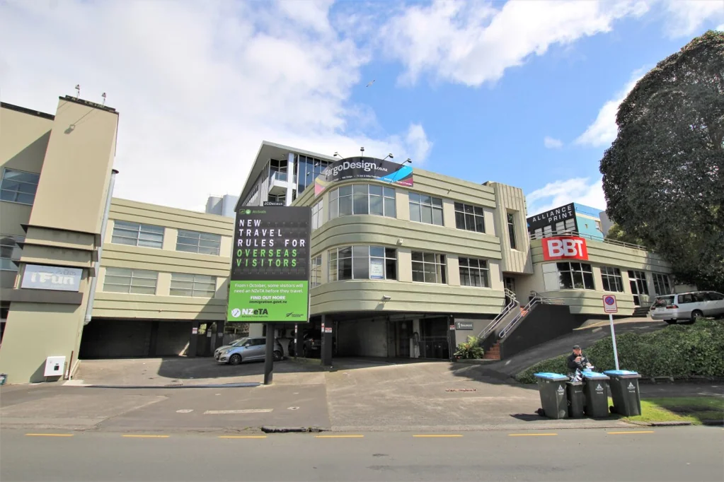 Freemans Bay Cost‑Effective & Turnkey Overlooking Vic Park