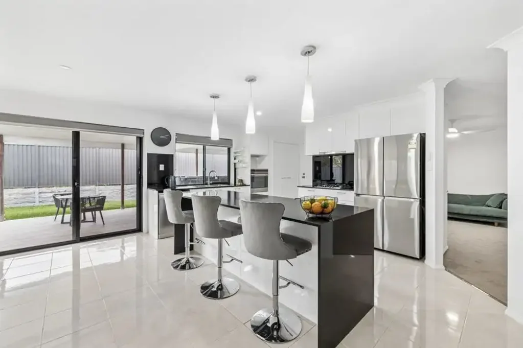 Narangba 4 Bedroom Massive Family Home Ready to Move in!