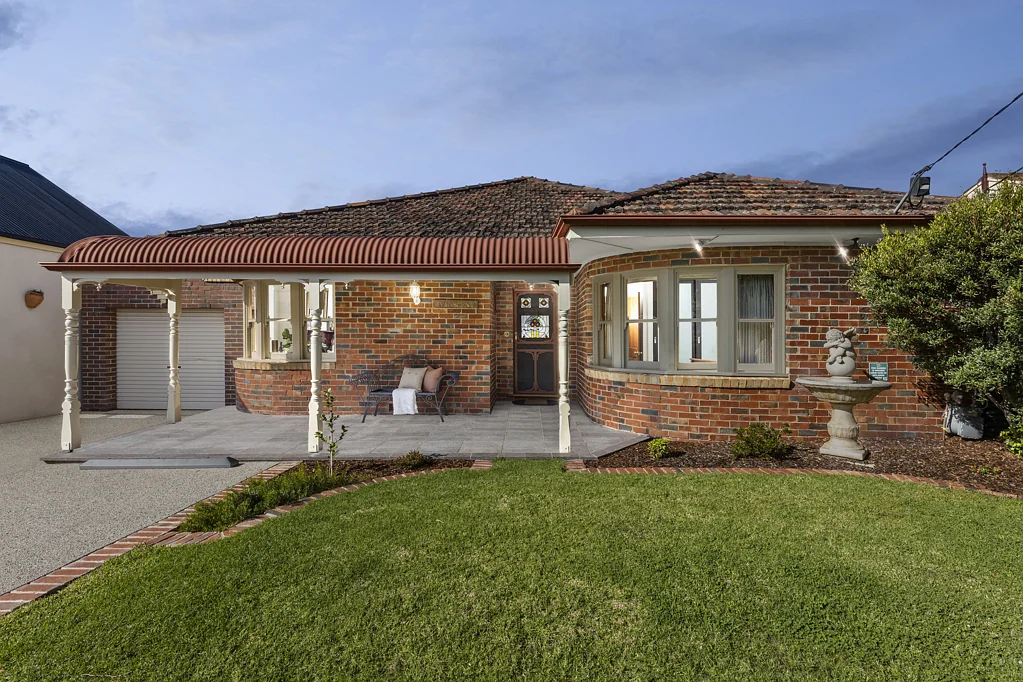 Strathmore 4房  Executive entertainer includes self-contained unit