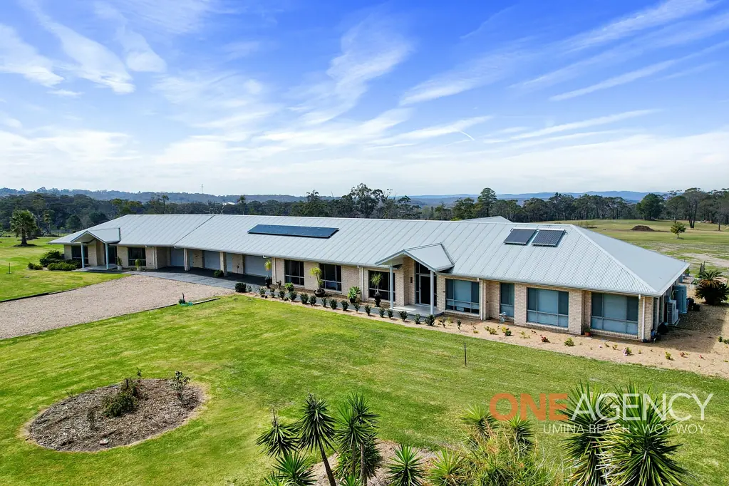 Somersby  THE PINNACLE ACREAGE IN SOMERSBY !