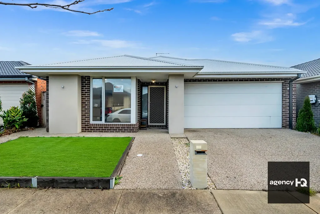 Where Comfort Meets Convenience! - 17 Dajarra Avenue, Wyndham Vale