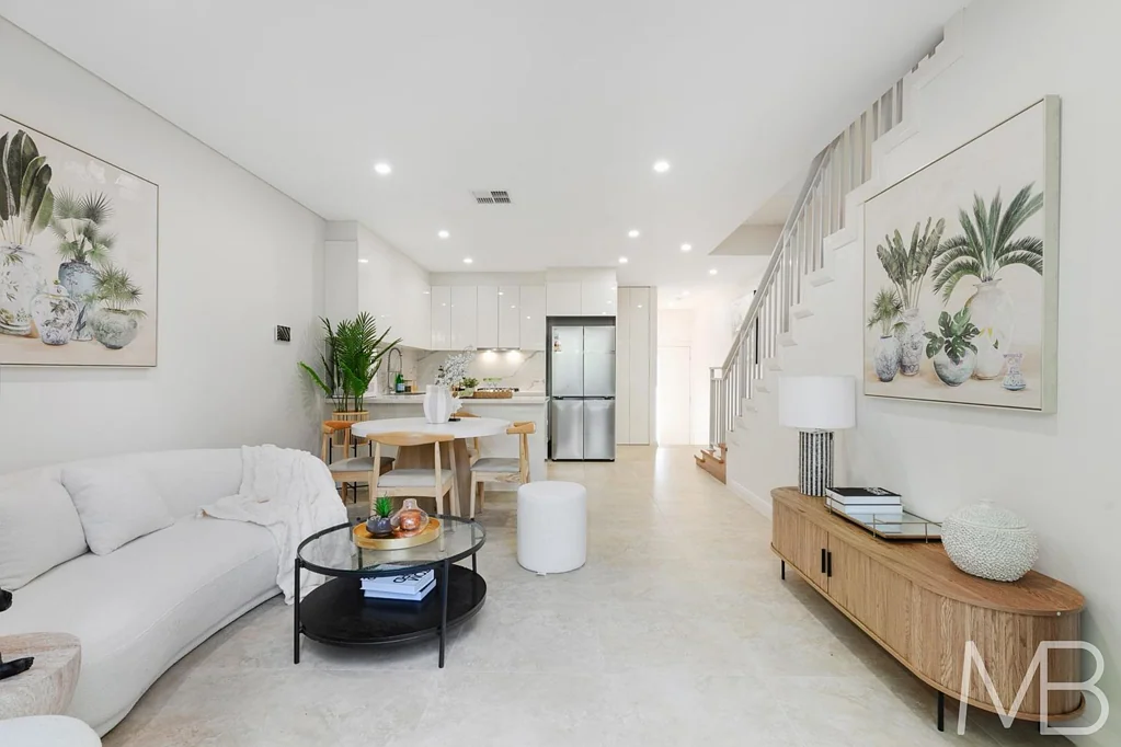 St Ives 4chambre Space, Light & Privacy