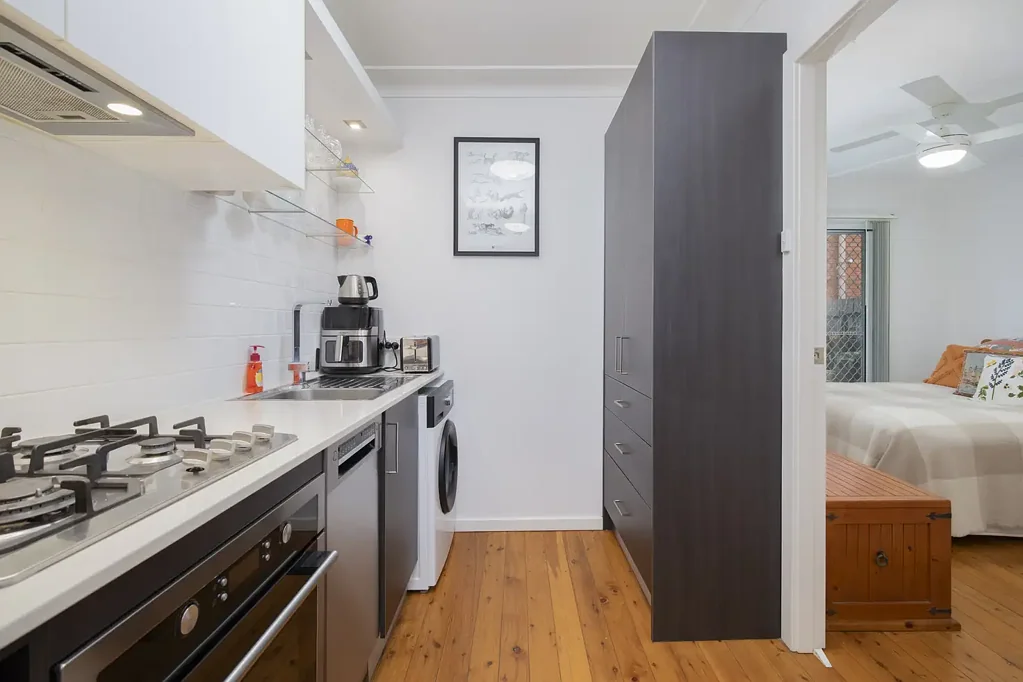 Lambton 1ห้องนอน Ground-Level Living in Blue-Chip Lambton - The Ideal Investment or Future Home