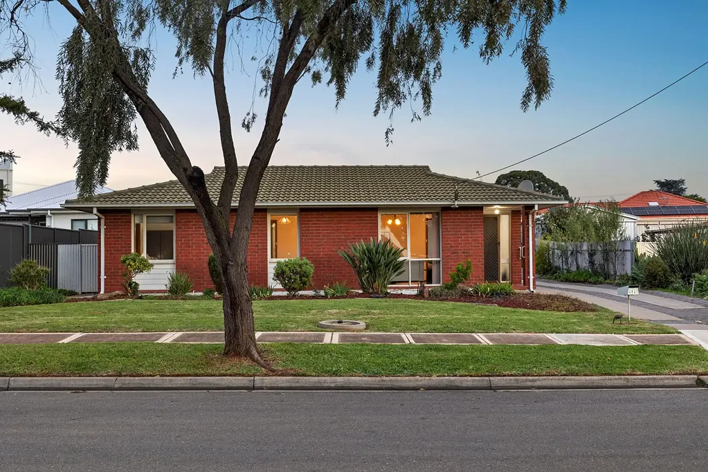 Tonsley 3房  An Opportunity-Rich Home Ready for Its Next Chapter