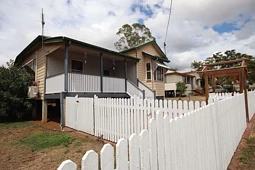 70 Stuart Russell Street, Mundubbera
