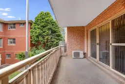 2/26 Early Street, Parramatta