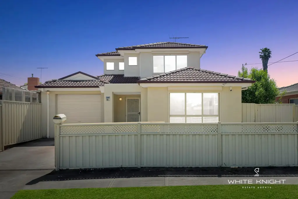 St Albans 3غرفة نوم Move-In Ready Townhouse Near Alfrieda Street Shopping Strip