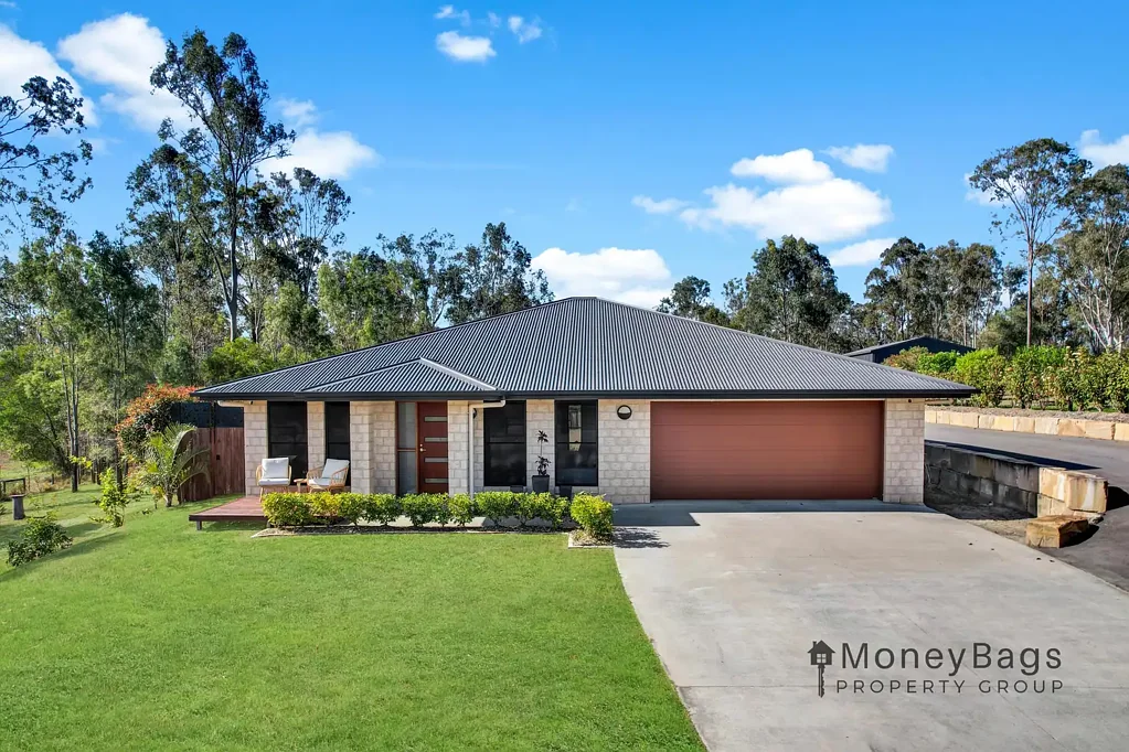 Jimboomba 4房 5802㎡超大地块 家庭娱乐天堂 现代设计四卧 三车位棚屋 工坊空间 户外烧烤露台 树屋沙坑 Sold By Moneybags Property