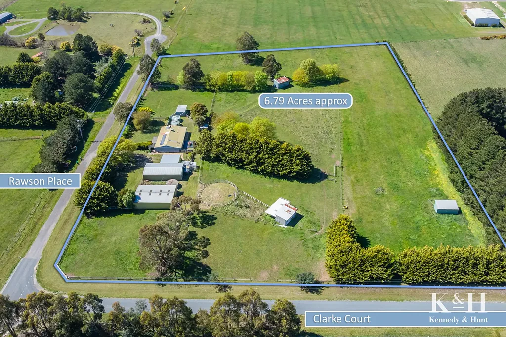 Kyneton 3બેડરૂમ Private Acreage with Superb Equestrian Setup