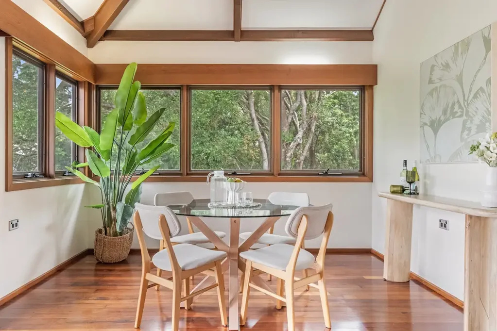 Byron Bay 3ห้องนอน Ocean Breezes - Three-Level Coastal Retreat on a National Park Reserve