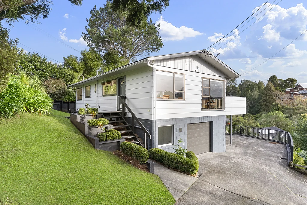186 Verbena Road, Birkdale, North Shore City, Auckland
