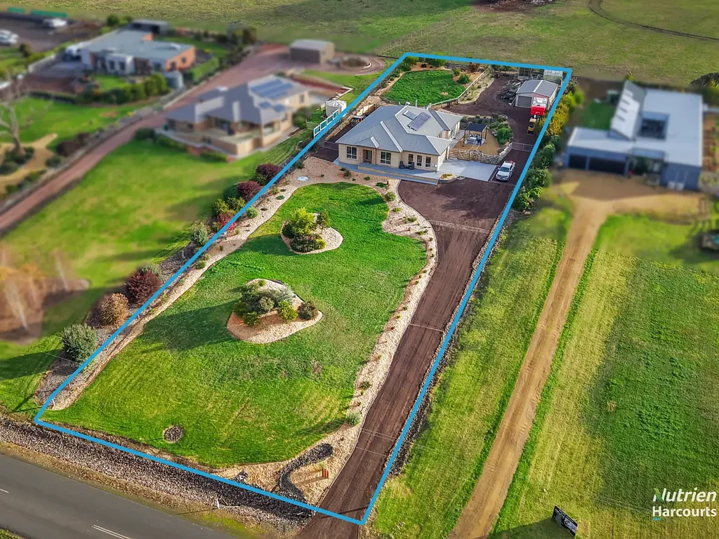 Timboon 4 Bedroom EXCLUSIVE RESIDENCE OVERLOOKING TIMBOON GOLF COURSE
