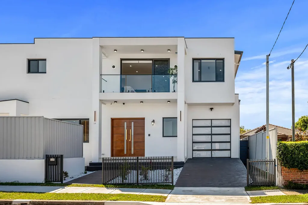 Lidcombe 4غرفة نوم A STUNNING NEW RESIDENCE - WHERE CONTEMPORARY STYLE MEETS LASTING COMFORT
