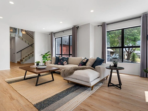 Pukekohe 5房  CV $1.7m, now priced at $1.49m