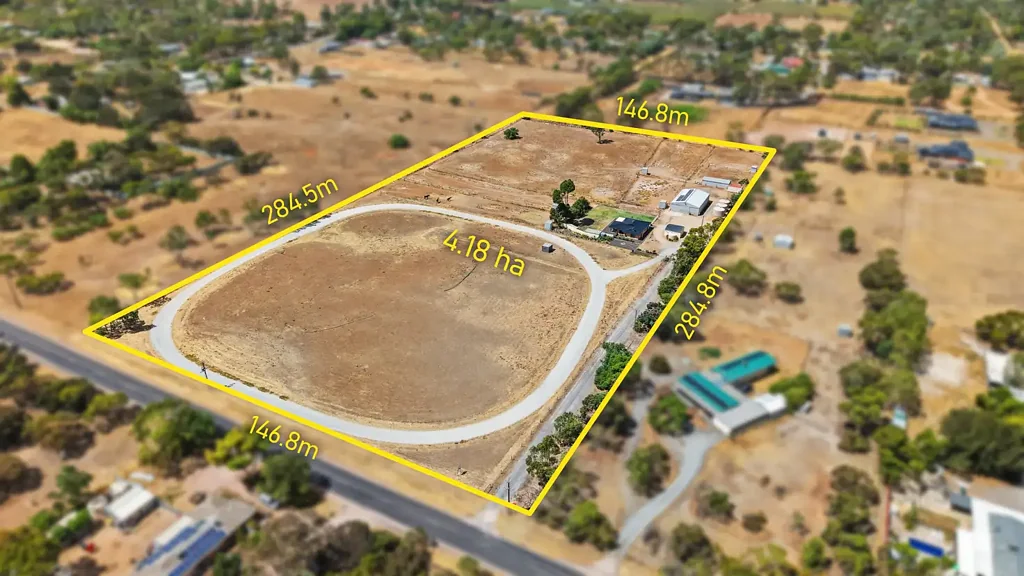 Lewiston 3 Bedroom 4.18 Hectares of Space, Serenity & Lifestyle!