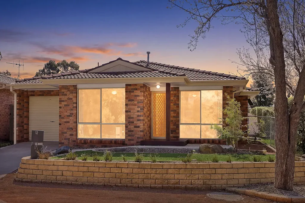 Ngunnawal 3 Slaapkamer Contemporary Comfort in a Tranquil Ngunnawal Location