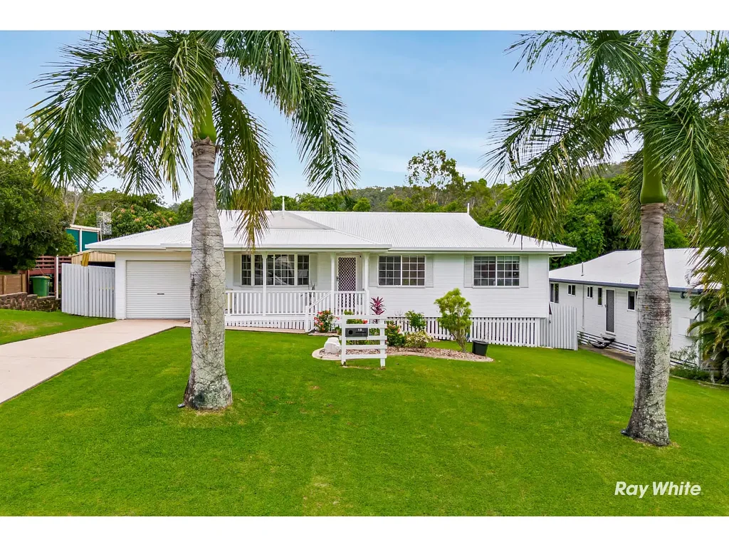 Yeppoon 3Kwarto Character cottage with a beautiful bushland backdrop