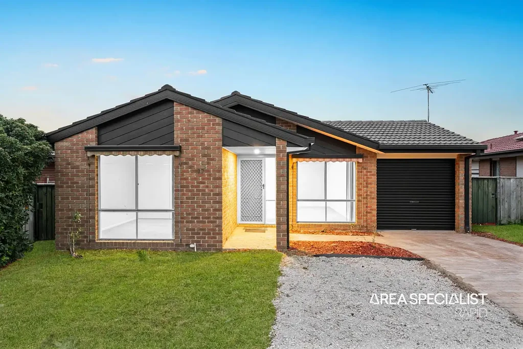 27 Cumberland Chase, Hampton Park, VIC 3976
