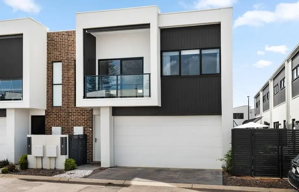 Modern 3-Bedroom Home with Dual Living & Balcony
