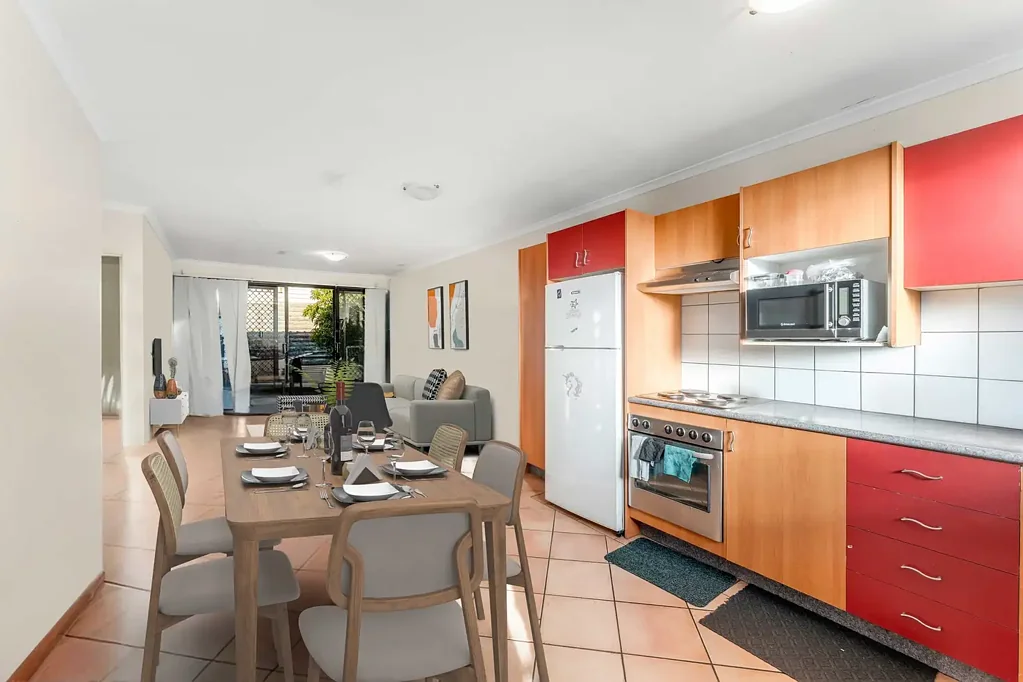 Nundah 2Zimmer Tidy, Top-Floor Living in the Heart of Nundah!