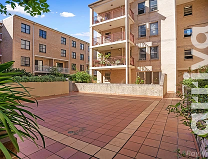 23/4 Grafton Street, Chippendale, Sydney CBD, 3 Bedrooms, 2 Bathrooms, Unit