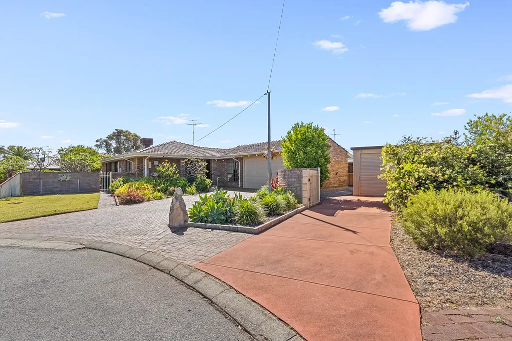 5 David Place, Dudley Park, WA 6210