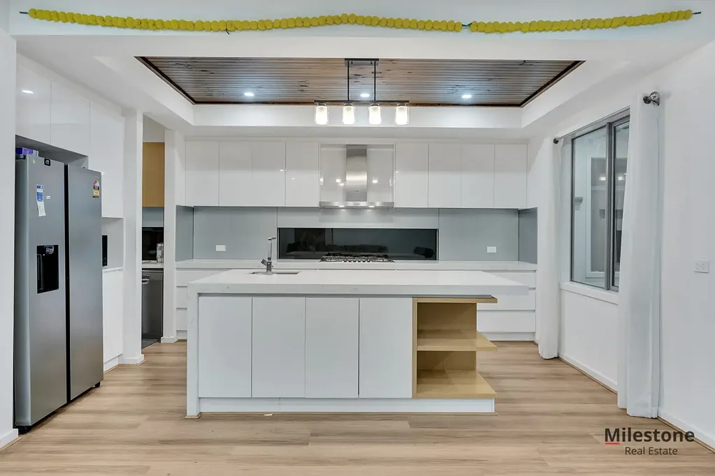 Truganina 5Phòng ngủ Contemporary Comfort and Convenience in Prime Truganina Location