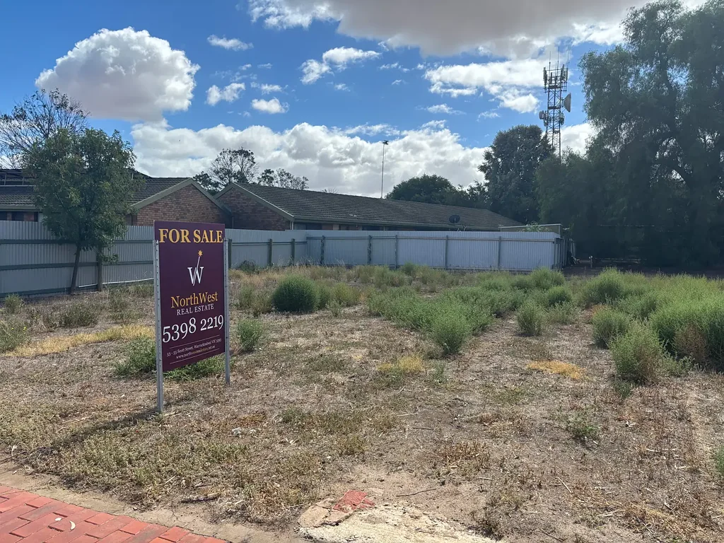27 Woods Street, Donald, VIC 3480