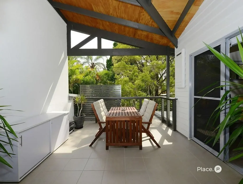 Holland Park 2ਬੈੱਡਰੂਮ Effortless Modern Living in a Peaceful Boutique Setting