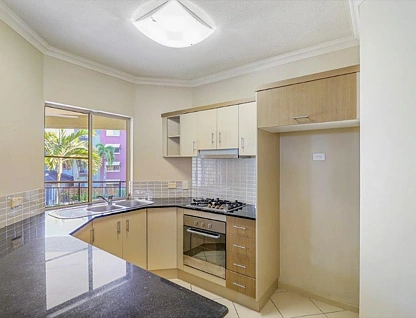 410/12-21 Gregory Street, Westcourt, Cairns, 2 Kuwarto, 2 Banyo, Apartment